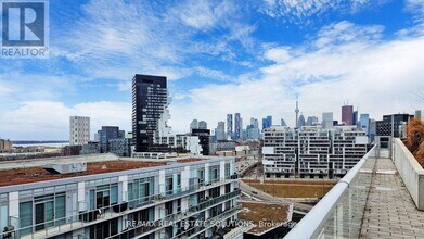 25 Baseball Pl in Toronto, ON - Building Photo - Building Photo