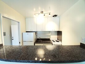 928 Peninsula Ave in San Mateo, CA - Building Photo