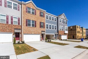 5039 MacDonough Pl in Frederick, MD - Building Photo