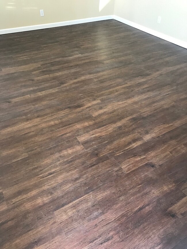 445 W San Gabriel Ave in Clovis, CA - Building Photo - Building Photo