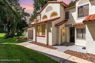 1089 Country Club Dr in Titusville, FL - Building Photo