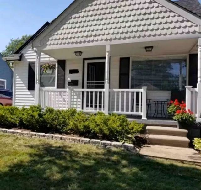 property at 424 W Tacoma St