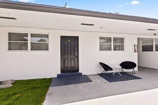 1826 Sherman St in Hollywood, FL - Building Photo