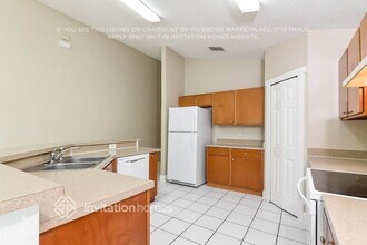 19002 Weatherstone Dr, Unit Unit C in Tampa, FL - Building Photo - Building Photo