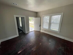 724 Orange Ave in Port Arthur, TX - Building Photo - Building Photo