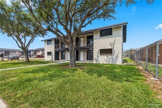 211 Gastel Cir in Edinburg, TX - Building Photo - Building Photo