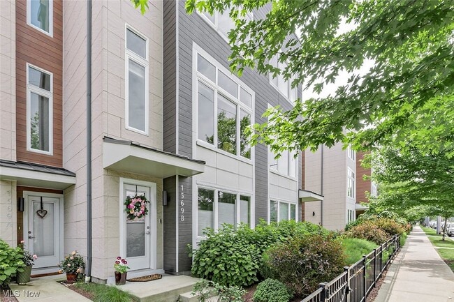 property at 1569 E 118th St