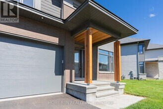 143 Orchestra Wy in Ottawa, ON - Building Photo - Building Photo