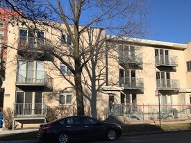 1264 W Byron St in Chicago, IL - Building Photo