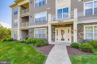 8813 Stoneridge Cir in Baltimore, MD - Building Photo - Building Photo