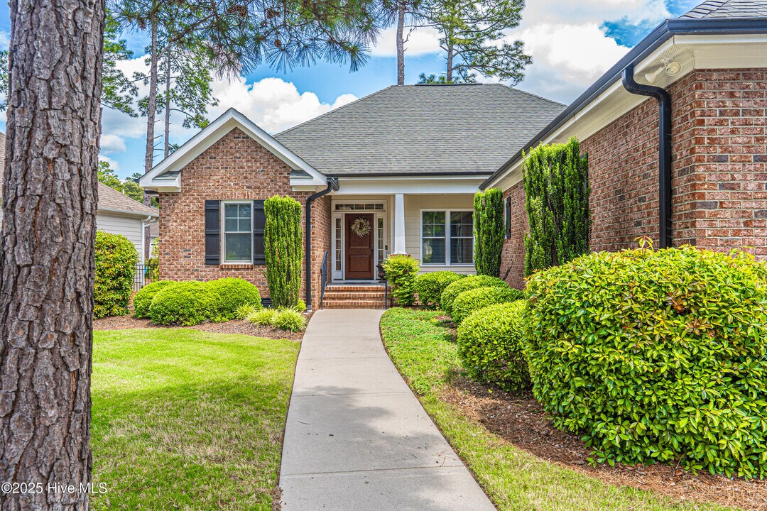 201 Sundew Ct in Southern Pines, NC - Building Photo