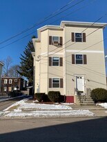 211 Pine St, Unit 4 in Attleboro, MA - Building Photo