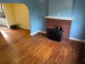 105 Forest Ave, Unit Apt B in Charleston, WV - Building Photo - Building Photo