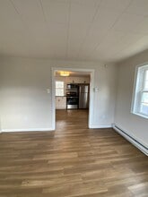 146 N Cedar St in Lititz, PA - Building Photo - Building Photo