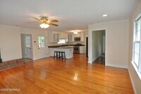 2129 Neuse Cliffs Cir photo'