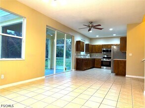 117 Shadow Lakes Dr in Lehigh Acres, FL - Building Photo - Building Photo
