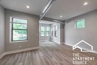 2403 N Kedzie Blvd in Chicago, IL - Building Photo - Building Photo