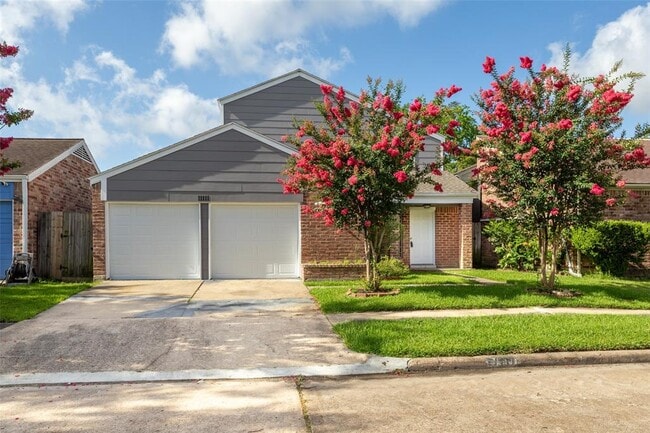 11111 Midhurst Dr in Houston, TX - Building Photo - Building Photo
