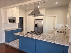 458 Elm Ave in Norman, OK - Building Photo - Building Photo