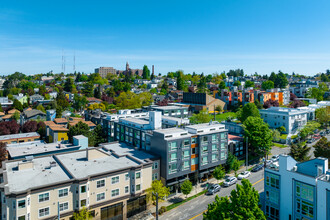 Sorento Flats in Seattle, WA - Foto de edificio - Building Photo