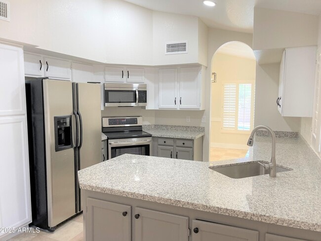 13265 N 94th Way in Scottsdale, AZ - Building Photo - Building Photo