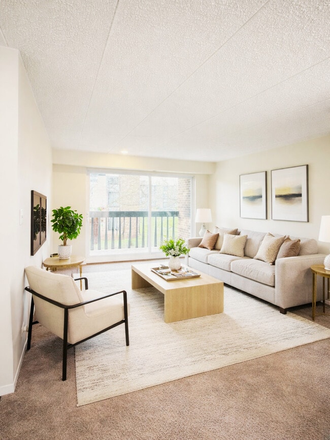 13635 Lamon Ave in Crestwood, IL - Building Photo - Building Photo