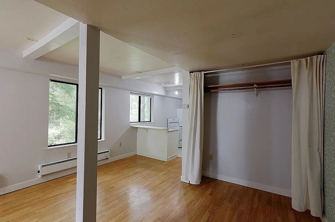 18085 CA-9 in Boulder Creek, CA - Building Photo