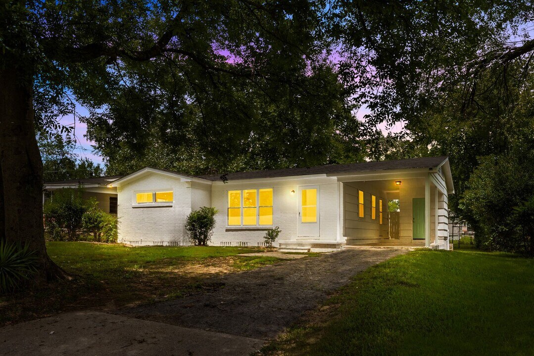 5825 Court O in Birmingham, AL - Building Photo