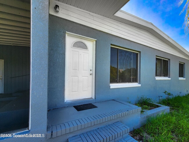 919 Kensington Dr in Cocoa, FL - Building Photo - Building Photo