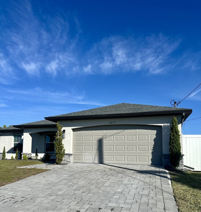 2637 NW 8th Terrace in Cape Coral, FL - Building Photo - Building Photo