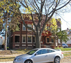 1630 N Humboldt Ave in Milwaukee, WI - Building Photo - Building Photo