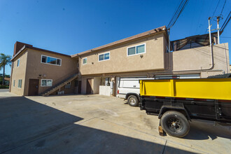 3209-15 Fairmount Ave in San Diego, CA - Building Photo - Building Photo