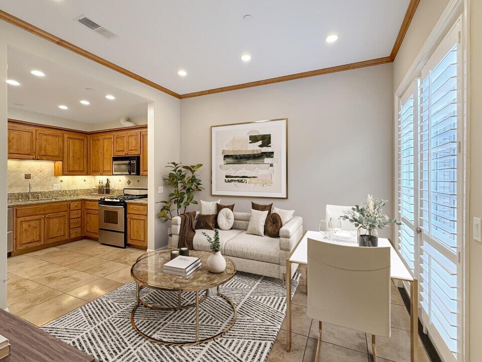 456 Gabilan St in Los Altos, CA - Building Photo
