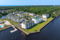 Waterfront at Briarcliffe Commons in Myrtle Beach, SC - Foto de edificio - Building Photo