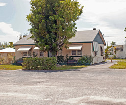 Paradise Mobile Home Park Apartments