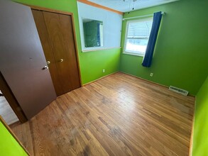 6421 Terre Dr in Brook Park, OH - Building Photo - Building Photo