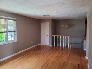 192-192 Gladstone St in Cranston, RI - Building Photo - Building Photo