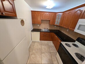 1720 NW N River Dr in Miami, FL - Building Photo - Building Photo