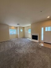 595 Ave of Flags in Buellton, CA - Building Photo - Building Photo