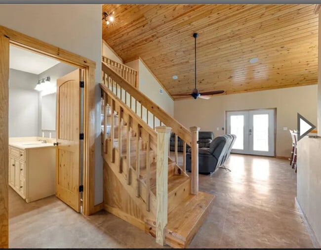 property at 5730 Leroy Pkwy