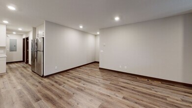 1048 23rd Ave SE in Minneapolis, MN - Building Photo - Building Photo