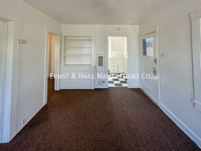 1618 1/2 E 4th St in Long Beach, CA - Building Photo - Building Photo