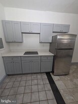 5205 N 5th St in Philadelphia, PA - Building Photo