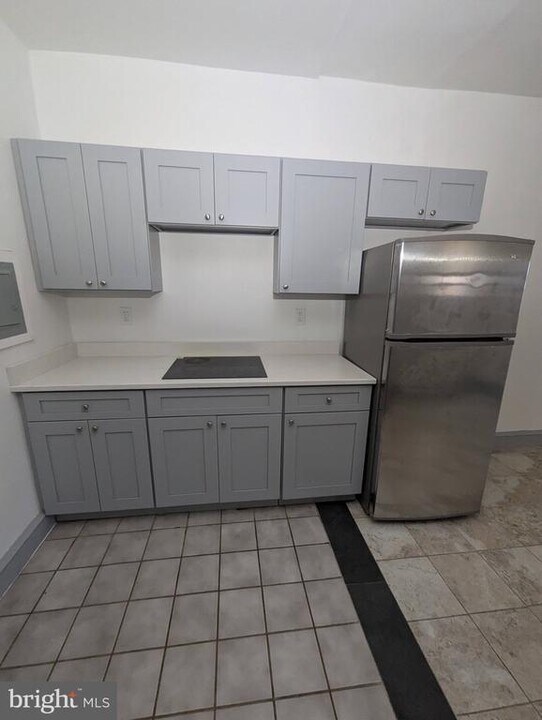 5205 N 5th St in Philadelphia, PA - Building Photo