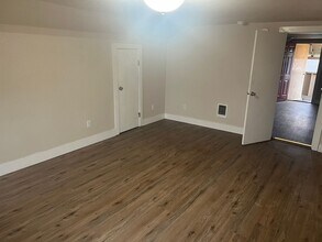 2111 State Ave NE in Olympia, WA - Building Photo - Building Photo