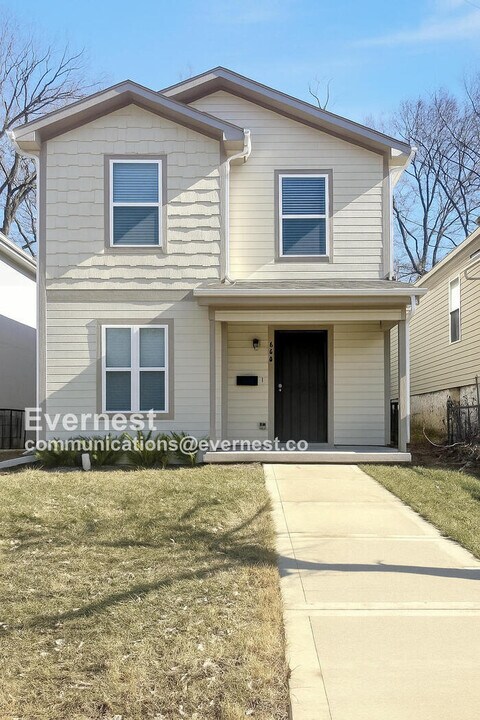 4207 Park Ave in Kansas City, MO - Building Photo