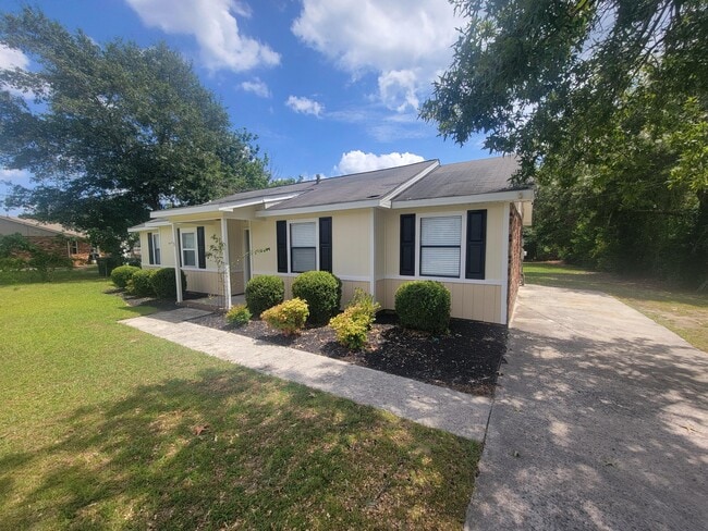 2640 Teakwood Dr in Hephzibah, GA - Building Photo - Building Photo