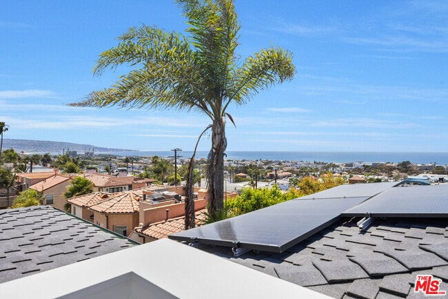 926 17th St in Hermosa Beach, CA - Building Photo - Building Photo