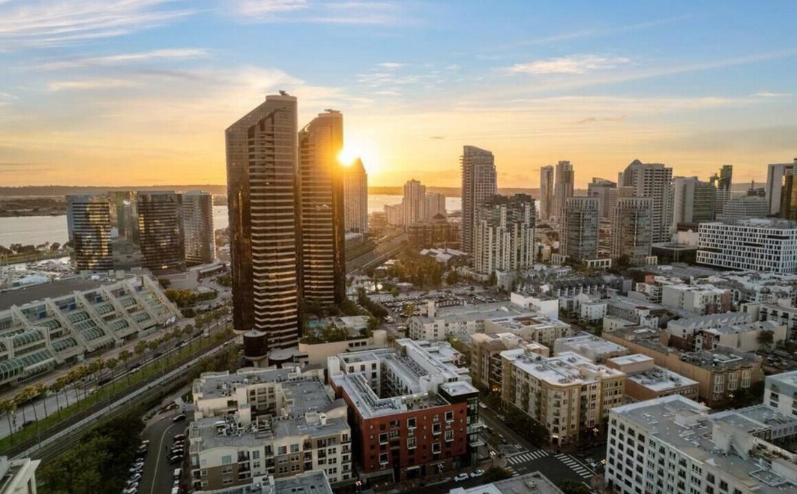 530 K St, Unit 216 in San Diego, CA - Building Photo