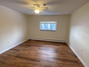 240 Belmont St, Unit 33 in Malden, MA - Foto de edificio - Building Photo